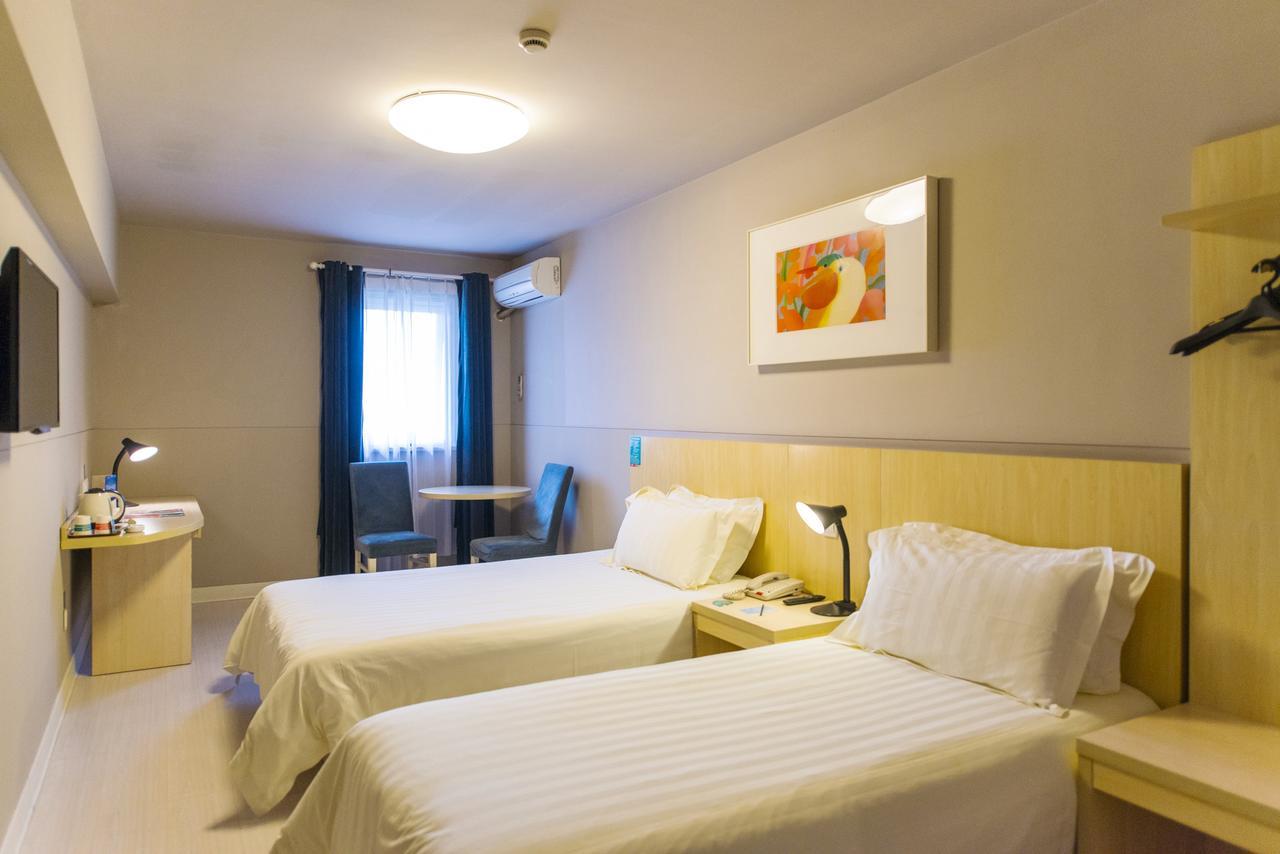 Jingjiang Inn Shanghai Hutai Road Exterior photo